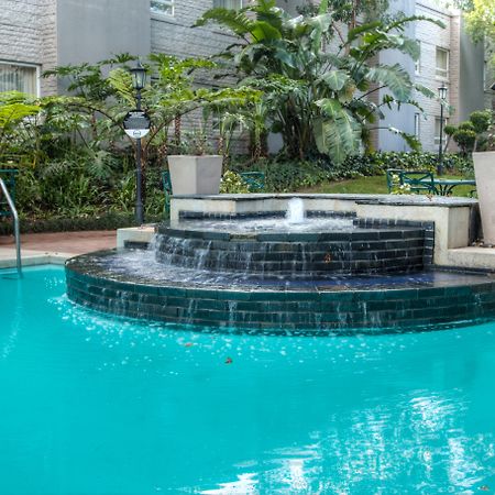 City Lodge Hotel Sandton, Katherine Street Joanesburgo Exterior foto