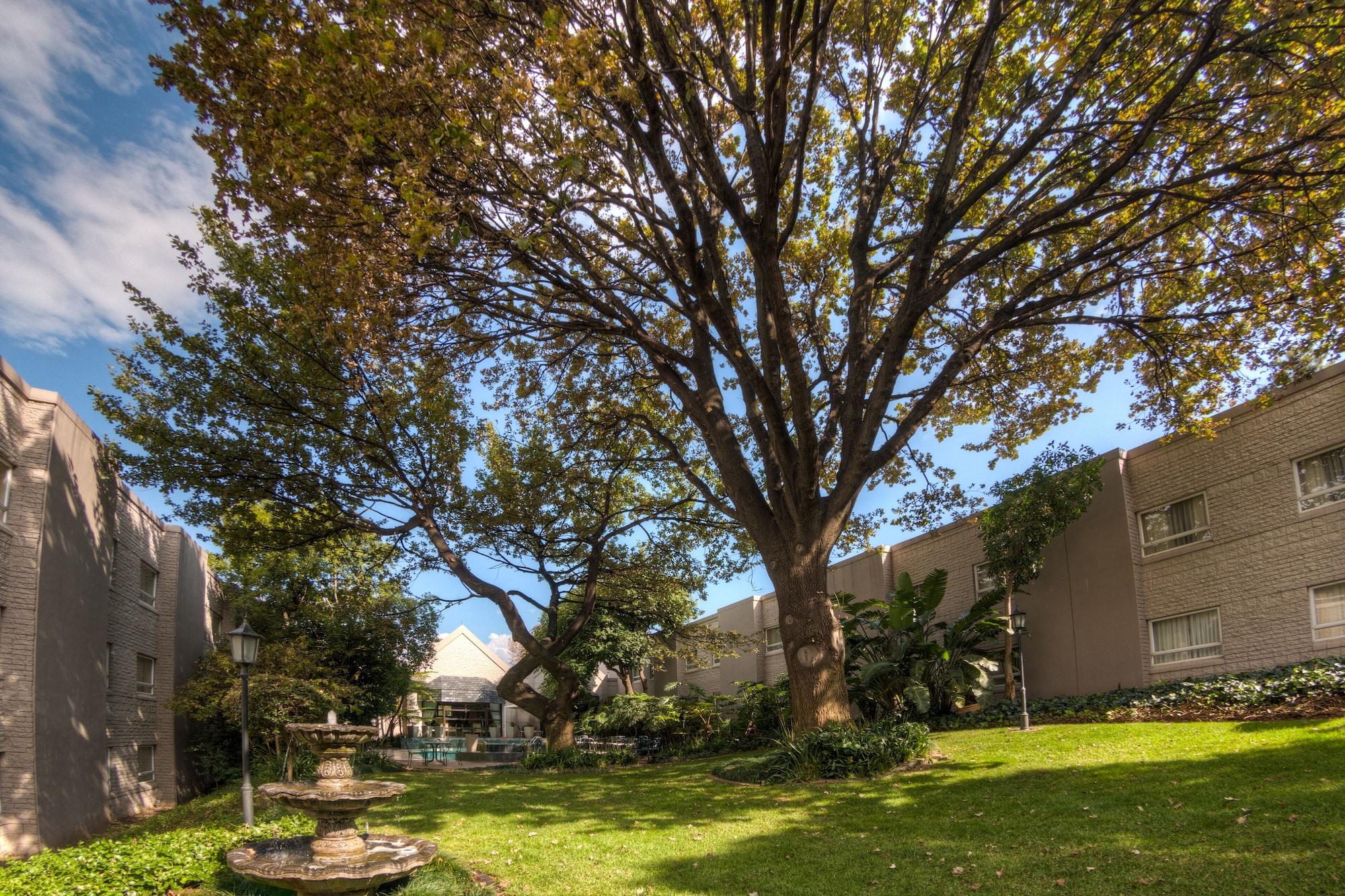City Lodge Hotel Sandton, Katherine Street Joanesburgo Exterior foto